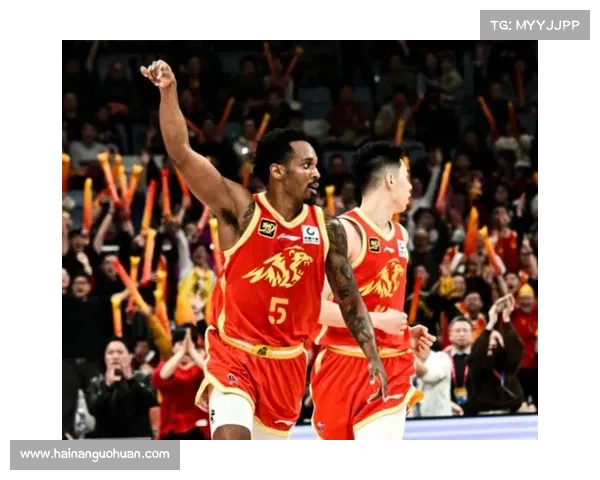 CBA总决赛FMVP巴里布朗携手出战亚洲联赛激战即将开启 CBA总决赛FMVP巴里布朗携手出战亚洲联赛激战即将开启