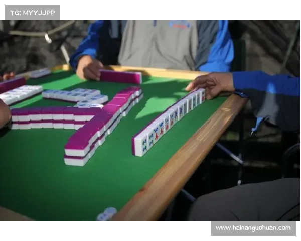 世界麻将锦标赛成都开牌 人工智能首次亮相竞技赛场 世界麻将锦标赛成都开牌 人工智能首次亮相竞技赛场